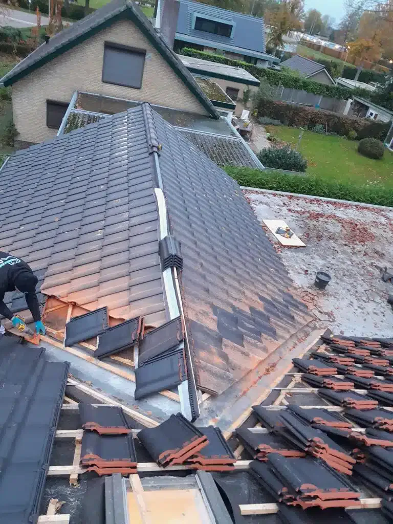 Pannendak vervangen Delft